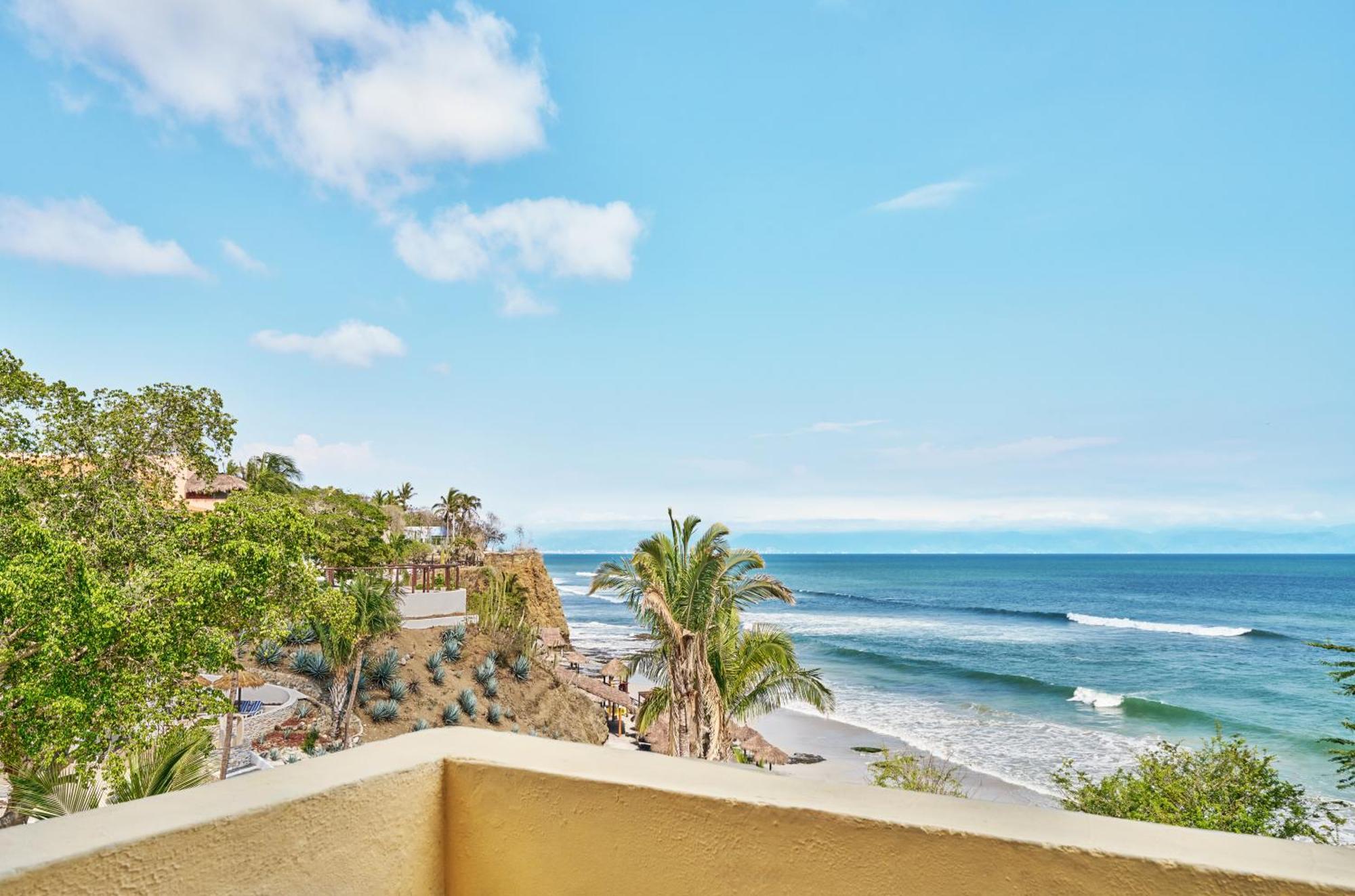 Deluxe Oceanfront View